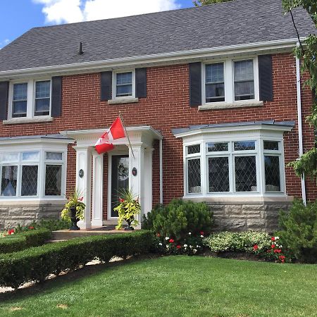 Bed and Breakfast Robinsong Thorold Экстерьер фото
