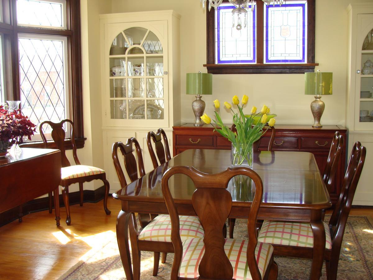 Bed and Breakfast Robinsong Thorold Экстерьер фото